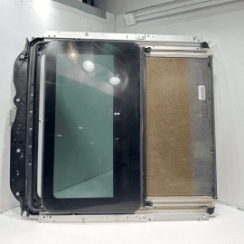 2010-2016 MERCEDES E350 W212 SEDAN SUNROOF FRAME TRACK & GLASS & SUN SHADE OEM