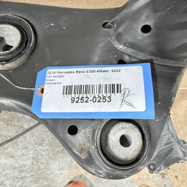 2010-2016 MERCEDES E350 W212 SEDAN REAR SUB FRAME CROSSMEMBER CRADLE OEM