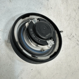 2010 - 2016 MERCEDES E350 FUEL GAS TANK FILLER CAP OEM