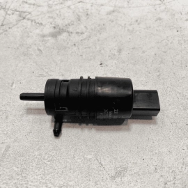 2016 MERCEDES-BENZ E 350 4MATIC Windshield Washer Tank Pump OEM