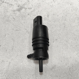 2016 MERCEDES-BENZ E 350 4MATIC Windshield Washer Tank Pump OEM