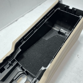 2016 MERCEDES E-CLASS E350 W212 SEDAN CENTER CONSOLE STORAGE BASE BEIGE OEM