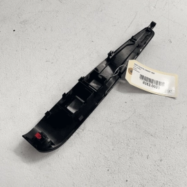 TOYOTA CAMRY 2018 - 2020 FRONT PASSENGER SIDE DOOR SWITCH PANEL TRIM MOLDIN