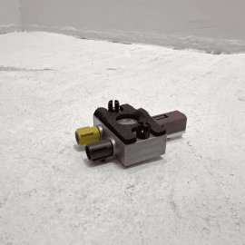 MERCEDES BENZ E350 S E CLASS ANTENNA AMP AMPLIFIER SPLITTER MODULE OEM 2010-2017