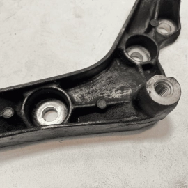 2016 MERCEDES-BENZ E350 ENGINE MOTOR OIL PAN SUPPORT BRACKET MOUNT OEM