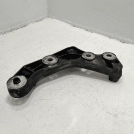 2016 MERCEDES-BENZ E350 ENGINE MOTOR OIL PAN SUPPORT BRACKET MOUNT OEM