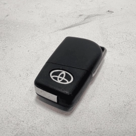 2019-2024  TOYOTA CAMRY L LE XLE XSE  SMART ENTRY FLIP KEY FOB OEM 2019-2024  TOYOTA CAMRY L LE XLE XSE  SMART ENTRY FLIP KEY FOB OEM