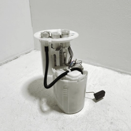 TOYOTA CAMRY 2.5L FUEL GAS TANK PUMP UNIT DENSO 2018 - 2024 OEM