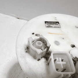 TOYOTA CAMRY 2.5L FUEL GAS TANK PUMP UNIT DENSO 2018 - 2024 OEM