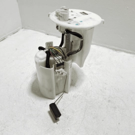 TOYOTA CAMRY 2.5L FUEL GAS TANK PUMP UNIT DENSO 2018 - 2024 OEM