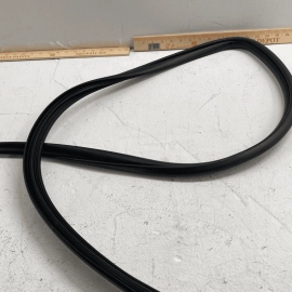 2018 - 2023 TOYOTA CAMRY FRONT PASSENGER SIDE DOOR BODY WEATHERSTRIP SEAL O
