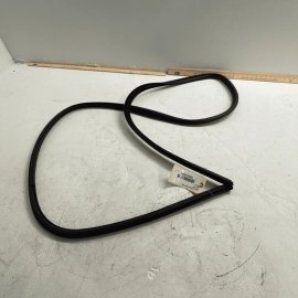 2018 - 2023 TOYOTA CAMRY FRONT PASSENGER SIDE DOOR BODY WEATHERSTRIP SEAL O