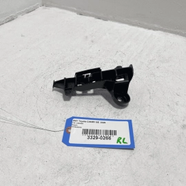 TOYOTA CAMRY REAR LEFT DRIVER LH TAILLIGHT MOUNT BRACKET SUPPORT 2018 - 2024 OEM