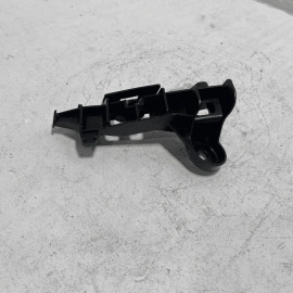TOYOTA CAMRY REAR LEFT DRIVER LH TAILLIGHT MOUNT BRACKET SUPPORT 2018 - 2024 OEM