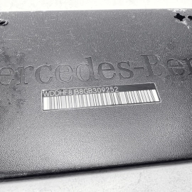 2007-2020 MERCEDES E350 W221 S E CLAS TRUNK LID LICENSE PLATE HOLDER BRACKET OEM