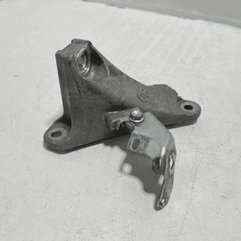 TOYOTA CAMRY SE 2018-2024 Front Engine Frame Mount Support Bracket OEM