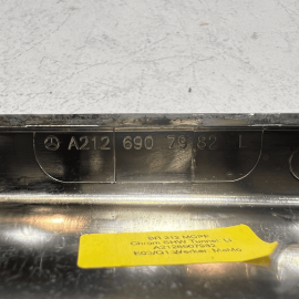 2010 - 2016 MERCEDES E350 W212 CONSOLE DRIVER SIDE BEZEL MOLDING TRIM COVER OEM