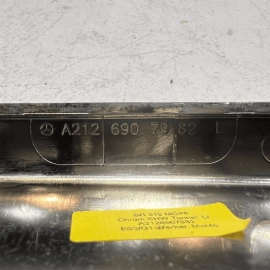 2010 - 2016 MERCEDES E350 W212 CONSOLE DRIVER SIDE BEZEL MOLDING TRIM COVER OEM 2010 - 2016 MERCEDES E350 W212 CONSOLE DRIVER SIDE BEZEL MOLDING TRIM COVER OEM