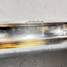 2010-2016 MERCEDES E350 W212 CONSOLE PASSENGER SIDE BEZEL MOLDING TRIM COVER OEM