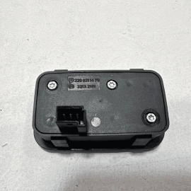 MERCEDES 2010-2016 E350 S TAILGATE TRUNK LID RELEASE LOCK OPEN BUTTON SWITCH OEM