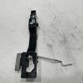 HONDA CIVIC FRONT PASSENGER SIDE EXTERIOR DOOR HANDLE BASE BRACKET 2016-2021 OEM