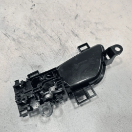 HONDA CIVIC FRONT OR REAR PASSENGER INTERIOR DOOR PULL HANDLE INER 2016-2021 OEM HONDA CIVIC FRONT OR REAR PASSENGER INTERIOR DOOR PULL HANDLE INER 2016-2021 OEM
