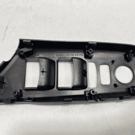 2016-2021 HONDA CIVIC FRONT LEFT DRIVER DOOR WINDOW SWITCH BEZEL COVER TRIM OEM 2016-2021 HONDA CIVIC FRONT LEFT DRIVER DOOR WINDOW SWITCH BEZEL COVER TRIM OEM