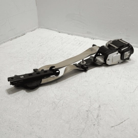 2013-2016 MERCEDES E350 FRONT LEFT DRIVER SEAT BELT SEATBELT RETRACTOR OEM