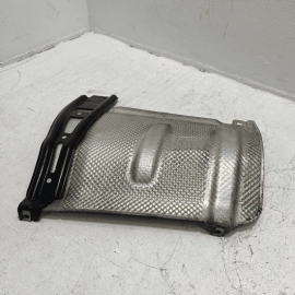 2010-2016 MERCEDES E350 REAR DRIVER EXHAUST HEAT SHIELD SCREENING PLATE OEM