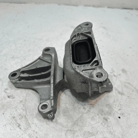 2018 - 2022 HONDA ACCORD 1.5L FWD AT TRANSMISSION MOUNT SUPPORT BRACKET OEM