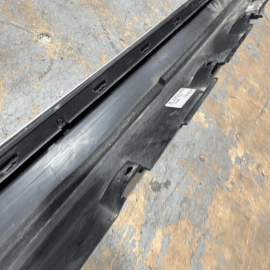2011-2015 AUDI A8L D4 LEFT DRIVER SIDE SKIRT ROCKER PANEL OEM