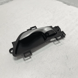 HONDA CIVIC FRONT OR REAR DRIVER INTERIOR DOOR PULL HANDLE INNER  2016-2021 OEM HONDA CIVIC FRONT OR REAR DRIVER INTERIOR DOOR PULL HANDLE INNER  2016-2021 OEM