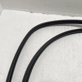 TOYOTA CAMRY 2018-2025 FRONT PASSENGER SIDE DOOR BODY WEATHERSTRIP SEAL OEM