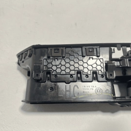 2019-2024  VW VOLKSWAGEN JETTA DASHBOARD CENTER MIDDLE AIR VENT GRILL OEM
