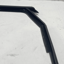 19-2025 VOLKSWAGEN JETTA REAR DOOR DRIVER SIDE WINDOW GLASS RUN CHANNEL SEAL OEM