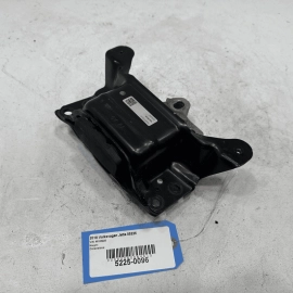 2019-25 VOLKSWAGEN JETTA 1.4L TRANSMISSION DRIVER SIDE MOUNT SUPPORT BRACKET OEM