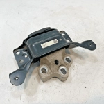2019-25 VOLKSWAGEN JETTA 1.4L TRANSMISSION DRIVER SIDE MOUNT SUPPORT BRACKET OEM