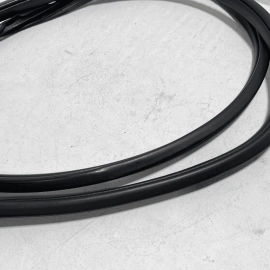 HONDA ACCORD 18-25 FRONT RIGHT PASSENGER SIDE DOOR BODY WEATHERSTRIP SEAL OEM