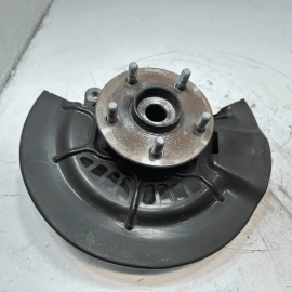 TOYOTA CAMRY 2018-2024 FWD 2.5L FRONT PASSENGER SIDE SPINDLE KNUCKLE HUB OEM