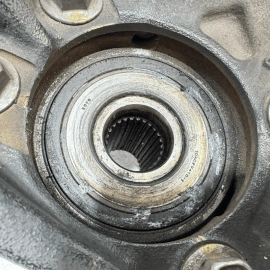 TOYOTA CAMRY 2018-2024 FWD 2.5L FRONT PASSENGER SIDE SPINDLE KNUCKLE HUB OEM