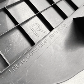 16-21 Honda Pilot Passport Front Passenger Sill Lining Kick Trim Panel Cove 16-21 Honda Pilot Passport Front Passenger Sill Lining Kick Trim Panel Cove