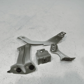 2019-2024 VOLKSWAGEN JETTA FRONT PASSENGER SIDE FENDER SUPPORT SET BRACKET OEM