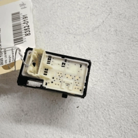 TOYOTA CAMRY XSE 2015-2021 REAR DRIVER OR PASSENGER SIDE DOOR WINDOW SWITCH TOYOTA CAMRY XSE 2015-2021 REAR DRIVER OR PASSENGER SIDE DOOR WINDOW SWITCH