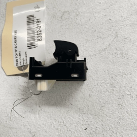 TOYOTA CAMRY XSE 2015-2021 REAR DRIVER OR PASSENGER SIDE DOOR WINDOW SWITCH TOYOTA CAMRY XSE 2015-2021 REAR DRIVER OR PASSENGER SIDE DOOR WINDOW SWITCH