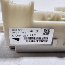 2014-2016 Acura MDX Rear Passenger Compartment Junction Block Fuse Relay Box OEM
