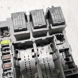 2014-15 Acura MDX Cabin Passenger Compartment Junction Block Fuse Relay Box OEM