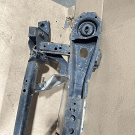2013-2018 FORD FOCUS ST REAR ENGINE SUSPENSION SUBFRAME CROSSMEMBER CRADLE OEM