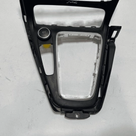 2015-2018 FORD FOCUS ST CENTER CONSOLE GEAR SHIFTER BEZEL SELECTOR COVER OEM