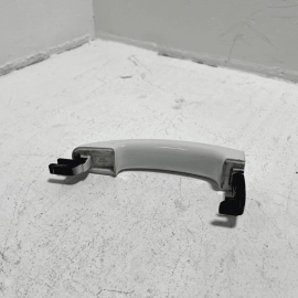 2012-2018 FORD FOCUS REAR LEFT OR RIGHT DOOR EXTERIOR OUTER HANDLE OEM WHITE YZ