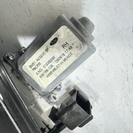 2012 - 2018  FORD FOCUS FRONT PASSENGER DOOR WINDOW REGULATOR W/MOTOR OEM